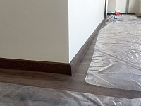 Подготовка основания и укладка кварцвиниловой плитки